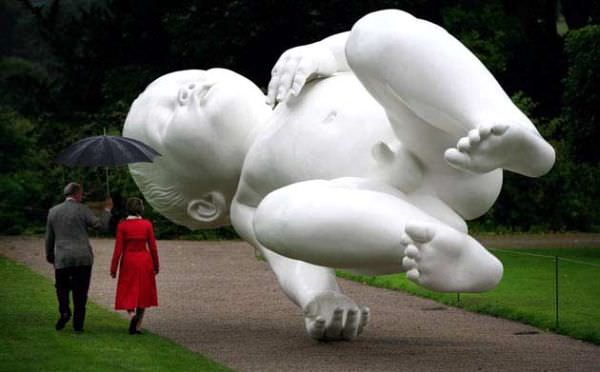 Sculpture of a baby by Marc Quinn